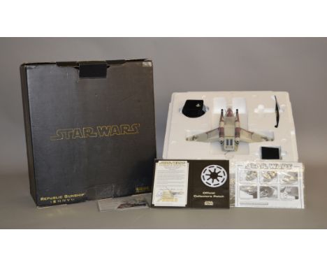 Code 3 Collectibles Star Wars Republic Gunship, ltd.ed. 218/2500. VG, complete with instructions, certificate and collectors 