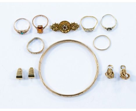 A collection of gold jewellery to include an 18ct gold and diamond ring (band misshaped) total gross weight approx 2.3gms, a 