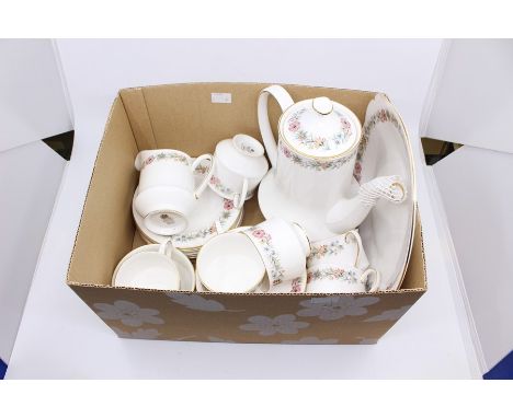 A Paragon Belinda coffee service, including a coffee pot, cream jug, sugar bowl, six cups, six saucers, six side plates, and 