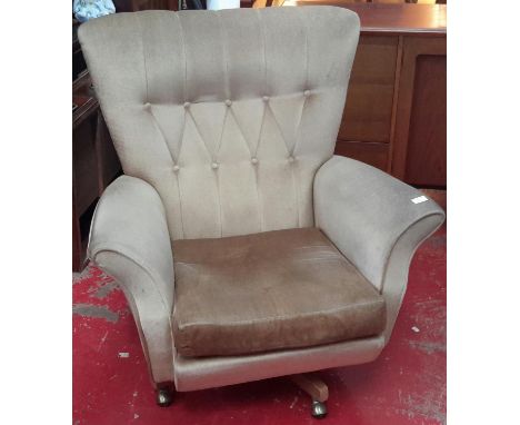 1960'S/70'S material button back relaxer chair 