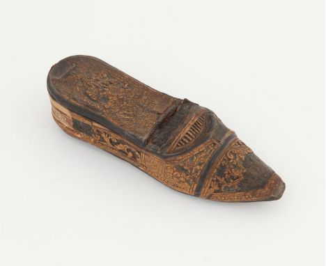 18th/19th century carved wood and leather shoe form snuff box with raised scrolling foliate decoration, 11.5cm long, Conditio