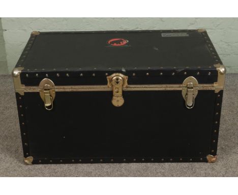 A Mercury large vintage travel trunk. Approx. dimensions 92cm x 51cm x 50cm.