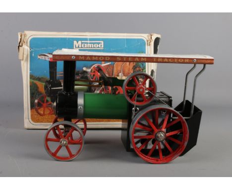 A Mamod TE1A steam tractor engine in box