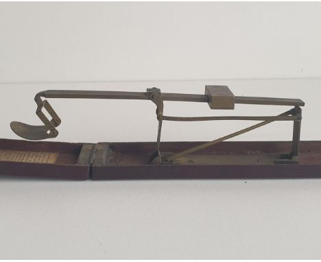 Antique C18th guinea / gold weighing scales in mahogany case. Shipping Group (A). 