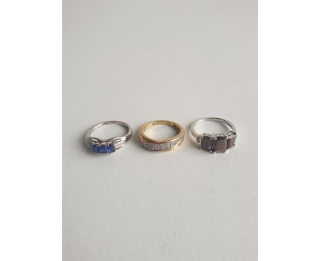 (3) silver stone set rings. Shipping Group (A). 