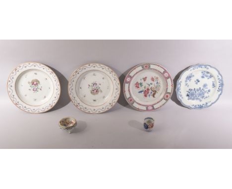A MIXED LOT OF FOUR CHINESE PORCELAIN DISHES, together with a small octagonal porcelain tripod bowl and a small japanese imar