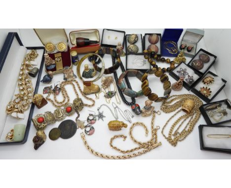 Costume jewellery to include gem stone bracelets to include Tiger's eye, a cheroot cutter, a collection of Wade Whimsies and 