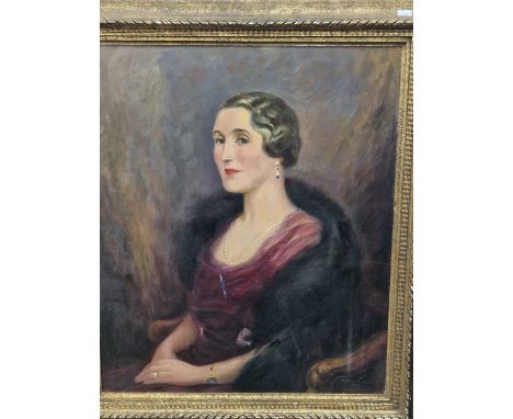 JOCELYN GREY (DATED 1935) PORTRAIT OF A ELEGANT LADY WEARING PEARLS OIL ON CANVAS IN A TEXTURED GILT FRAME 62 x 75cm