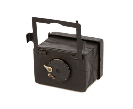 An Ernemann Liliput 4.5x6cm Folding Camera, 1914-26, black, body, VG, shutter working, lacking ground glass, with three plate
