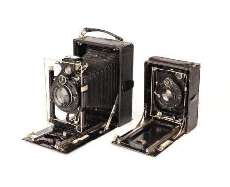 A Zeiss Ikon Ideal 250/9 Folding Camera, together with a Bentzin Primar, both in maker's cases (2)