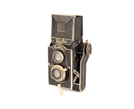 A Welta Perfekta Folding TLR Camera, with Meye Gorlitz Trioplan f/3.5 75mm lens, in maker's case