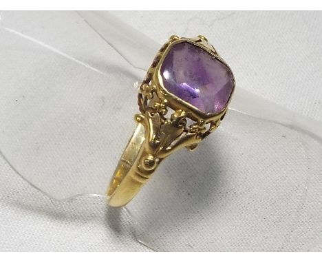 A lady's 18ct gold ring with filigree mount set with amethyst, size P, approx weight 1.67 grams Est £60 - £80