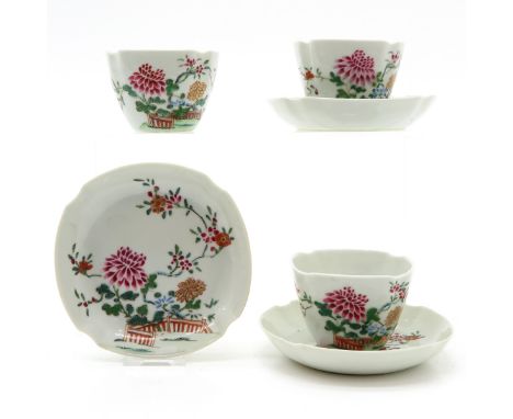 Famille Rose decor, saucers are 13 cm. in diameter, hairline.