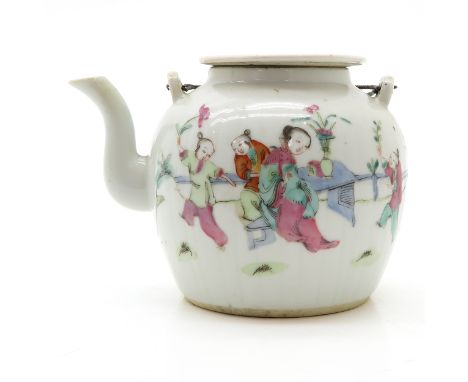Decor of playing children, 11 cm. tall, rim is restored.