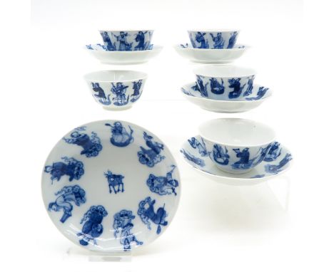 Blue and white decor, saucers are 13 cm. in diameter, hairline.