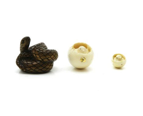 Snake is 4 cm. in diameter.THIS ITEM WILL NOT BE SHIPPED OUTSIDE OF THE EUROPEAN UNION.