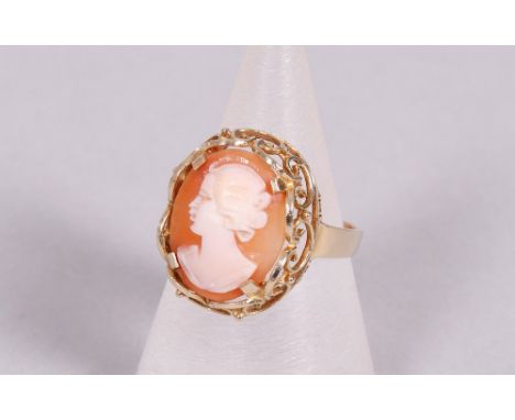 Ring mit zentraler Gemme, 585 GG florale offene Gestaltung, einfache Fertigung, Kopf ca. 2cm in der Länge, 4,6g brutto, RG 56