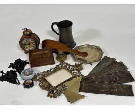 A collection of treen, brass and plated items to include, a pewter quart tankard, four brass blotter corners, a Edwardian tre