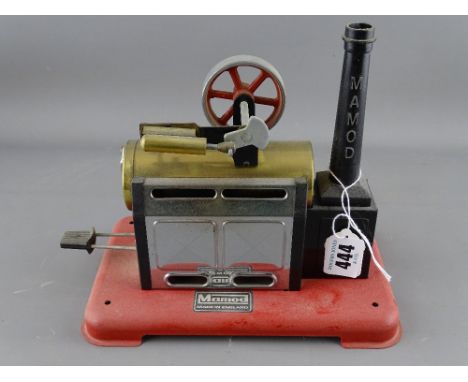 Mamod live steam stationery engine with chimney