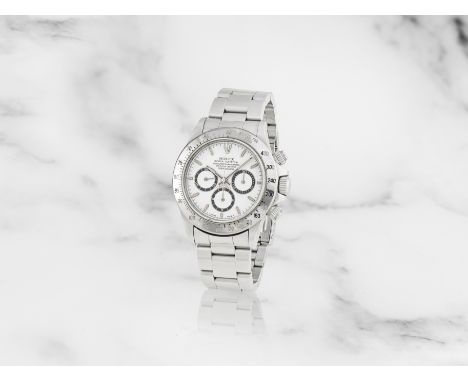 Rolex. A stainless steel automatic chronograph bracelet watchRolex. Chronographe bracelet en acier mouvement automatiqueModel