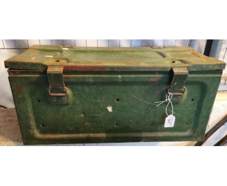 A vintage tin box marked B170SGC1940. (B.P. 21% + VAT)