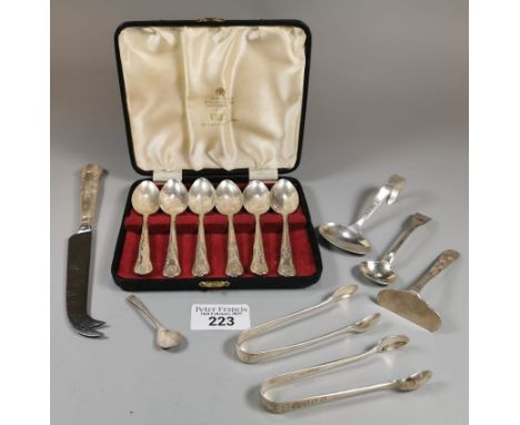 Cased set of six silver teaspoons marked Sterling. 3.2 troy oz approx. Together with some loose silver flatware to include: s