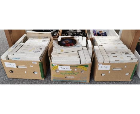 Large collection of Star Trek collector's plates by The Hamilton Collection, 25th Anniversary. (B.P. 21% + VAT)