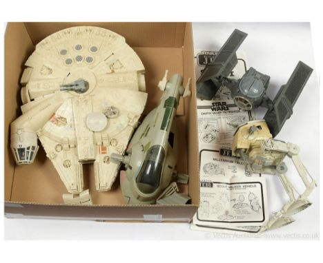 Kenner Star Wars vintage Millennium Falcon, Good complete (untested), includes instructions. Kenner Star Wars vintage Darth V