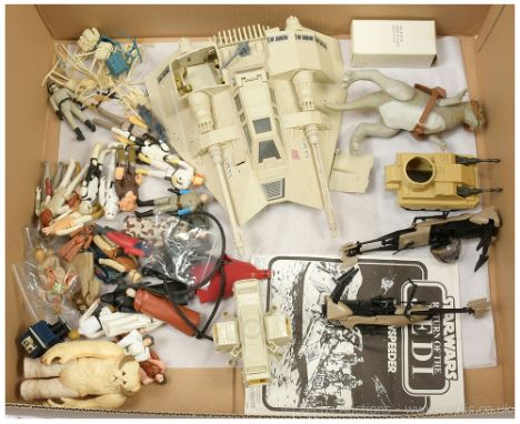 Selection of Kenner Star Wars vintage 3 3/4" figures, vehicles and creatures including Snowspeeder, Hoth Wampa, Cloud Car Pil