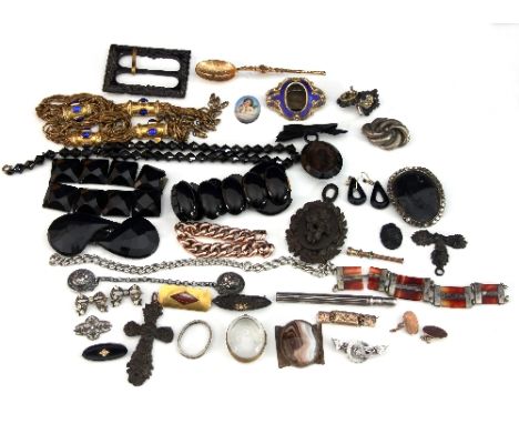 A collection of jewellery to include a small quantity of jet, a gold and agate bar brooch, an enamel and gold brooch and vari
