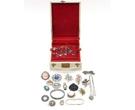 A quantity of costume jewellery including a Victorian turquoise set brooch and matching earrings, a marcasite ribbon-tie broo