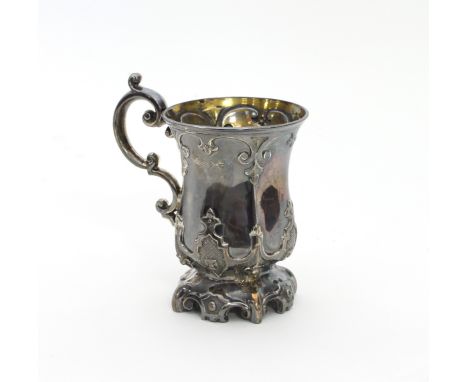 A Victorian silver christening mug, Sheffield 1848, with S scroll handle, marked beneath Mayer, Silversmith Liverpool, 11.5cm