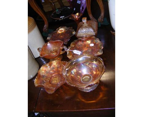 A quantity of vintage Carnival glass 