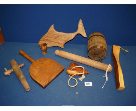 A box of various treen including carved driftwood, old coopered small barrel, vintage butter hand etc.