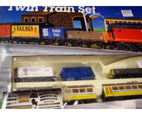 Hornby boxed twin train set  (no. R. 346) CONDITION REPORT; Passenger train missing