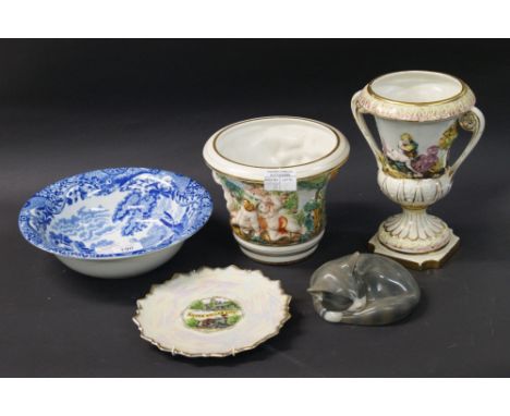 A sundry lot to include a Copeland Spode blue and white bowl, a Royal Copenhagen ceramic cat and Italian-style decorative pla