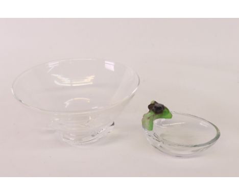 A Steuben circular glass bowl, by Donald Pollard, 18cm diameter and a Daum France shaped oval glass dish surmounted by a fros