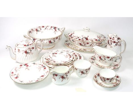 An extensive Minton Ancestral pattern tea and dinner service, 133 pieces including plates in seven graduated sizes, two-handl