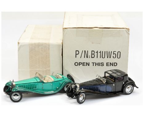 Franklin Mint a boxed pair of model cars comprising of (1) B11UW50 1929 Bugatti T41 Royale Roadster - two-tone green (front a