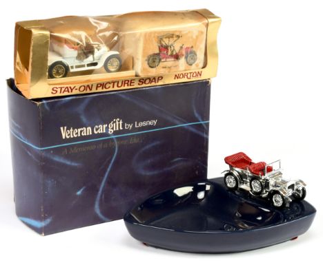 Matchbox Models of Yesteryear Giftwear Series - (1) Chrome Plated Y13 1911 Daimler with maroon seats &amp; black grille, moun