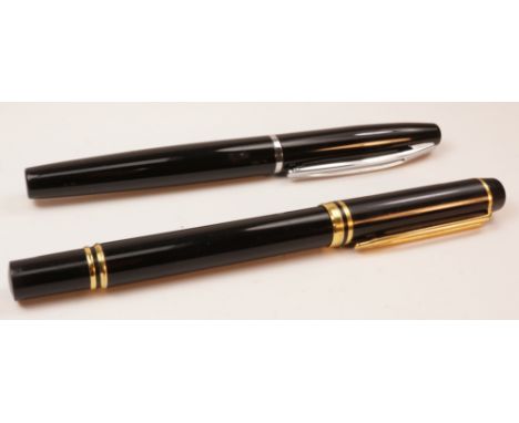 Waterman ink pen the nib stamped Waterman Ideal Paris 18k / 750 and German ink pen with iridium nib   Condition Report   Clic