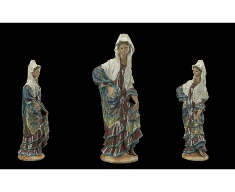 Lladro Large / Impressive Hand Painted Figure ' Carmen ' Model 2083. Issued 1978 - 1981. Height 20.75 Inches - 53 cms. 