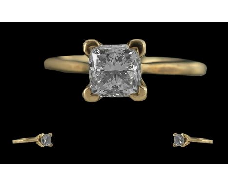 Ladies Excellent Quality 9ct Gold Single Stone Diamond Set Ring, Full Hallmark to Interior of Shank. Ct Weight 1.01 cts, Colo