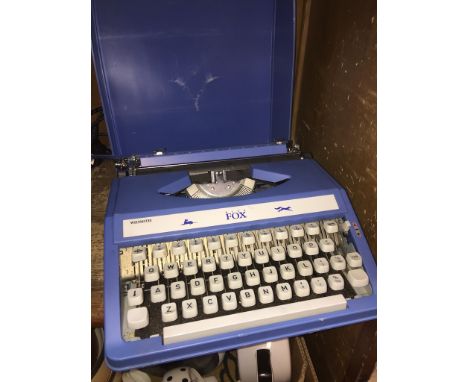 BLUE FOX - PORTABLE TYPEWRITER