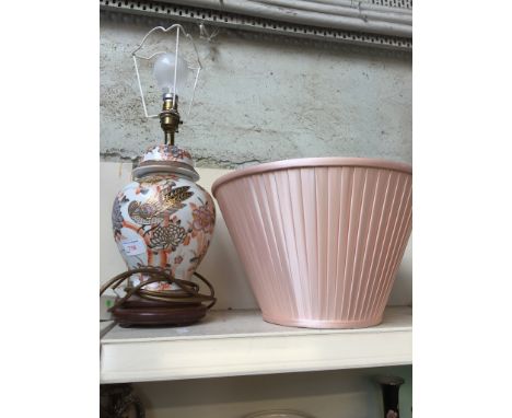 POTTERY TABLE LAMP