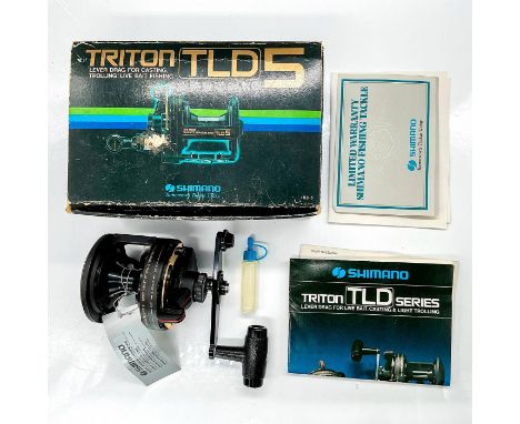 Possibly the most versatile bay casting, trolling, bait fishing reel produced up to its time. This is a rare reel size from t