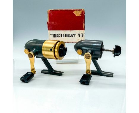 Two gorgeous bullet looking reels with box. One missing gold-toned spool but, they both have unique style. Made in Italy by Z