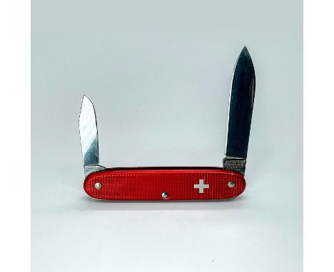 Two blade pocket knife with the longest blade measuring almost 3"L and stamped Victorinox Switzerland Stainless Rostfrei. The