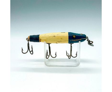 Well-loved old lure with glass eyes, great for parts or to fish. Dimensions: 4.25"LManufacturer: Creek Chub Bait Co.Country o