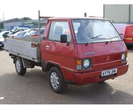 1983 Mitsubishi Flat Bed TruckMake: MitsubishiModel: Flat bedYear: 1983Mileage: 0VIN: L032PPDY100177Configuration: Right Hand